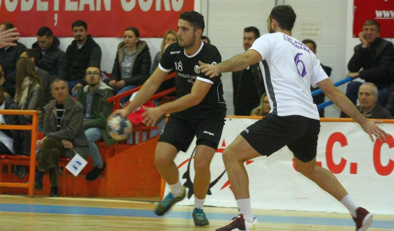 UCB i-a spulberat pe bănăţeni!