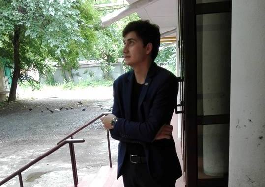 Sâmbătă, la Bucureşti – Gorjeanul Adrian Ciocioman îşi lansează primul volum de versuri