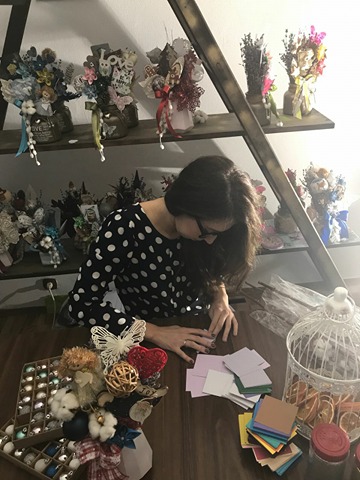 O tânără din Târgu-Jiu creează aranjamente unicat pentru ocazii speciale