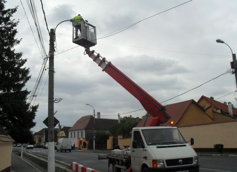 Romanescu promite rezolvarea iluminatului din Preajba