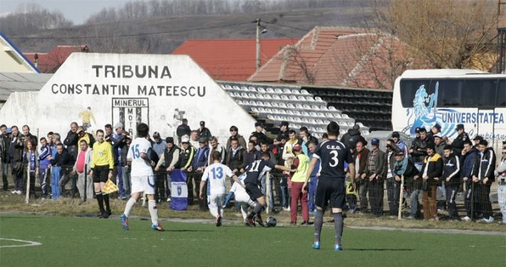 Renaşterea fotbalului motrean se amână