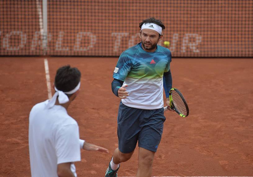 Mergea începe anul cu stângul. Halep şi Begu, în sferturi