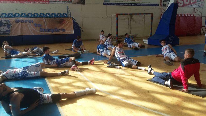 S-a terminat vacanţa pentru baschetbalişti