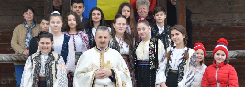 Spectacolul-festiv: «Povestea unirii…din pridvorul bisericii», din Parohia Strâmba-Jiu