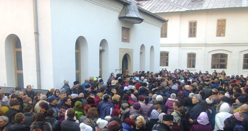 Sărbători Arhiereşti în lavra Sfântului Nicodim cel Sfințit de la Tismana, județul Gorj