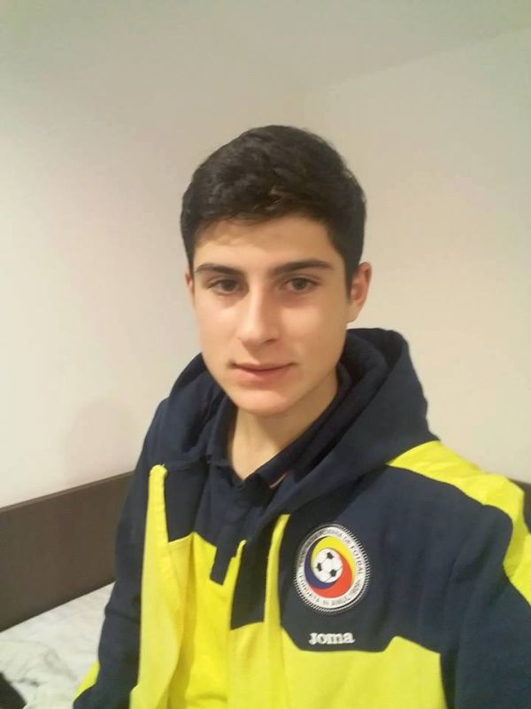 Fotbalist gorjean, convocat la naţională