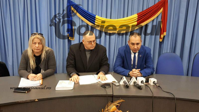 27999936_1264034776962098_1293523382_o