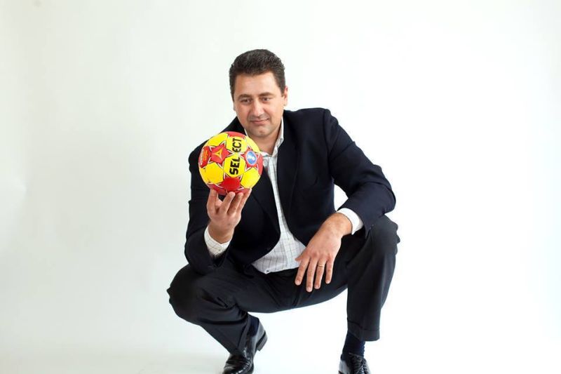 Un singur vot a stabilit preşedintele la handbal!