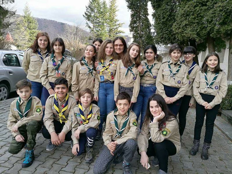 Sărbătoare pentru cercetaşii târgujieni