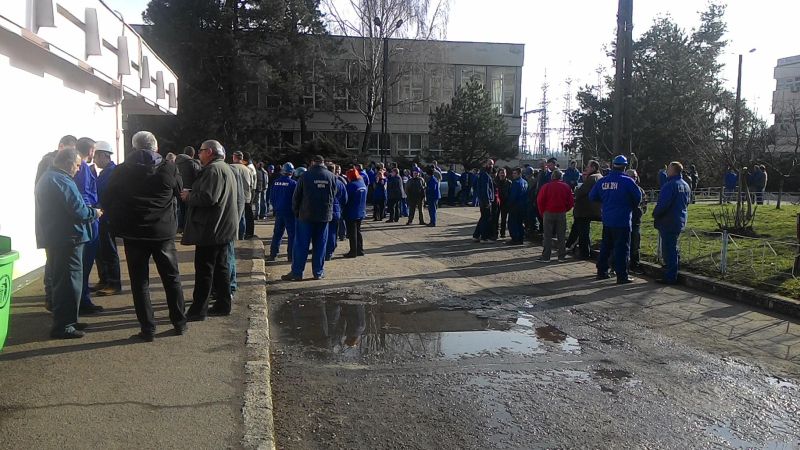 Au renunţat la protest