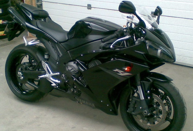 Motocicletă căutată de nemți, găsită la un tânăr din Gorj