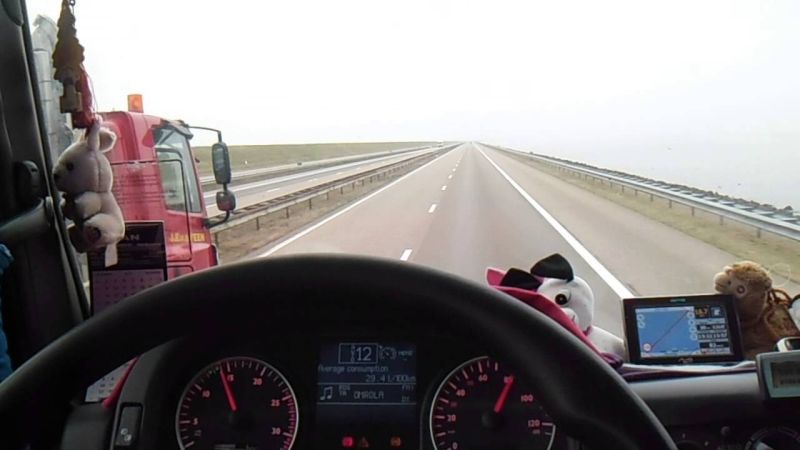 Germania recrutează 20 de şoferi de camion