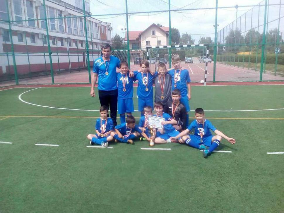 Elevii de la “Spiru Haret”, campioni regionali la fotbal