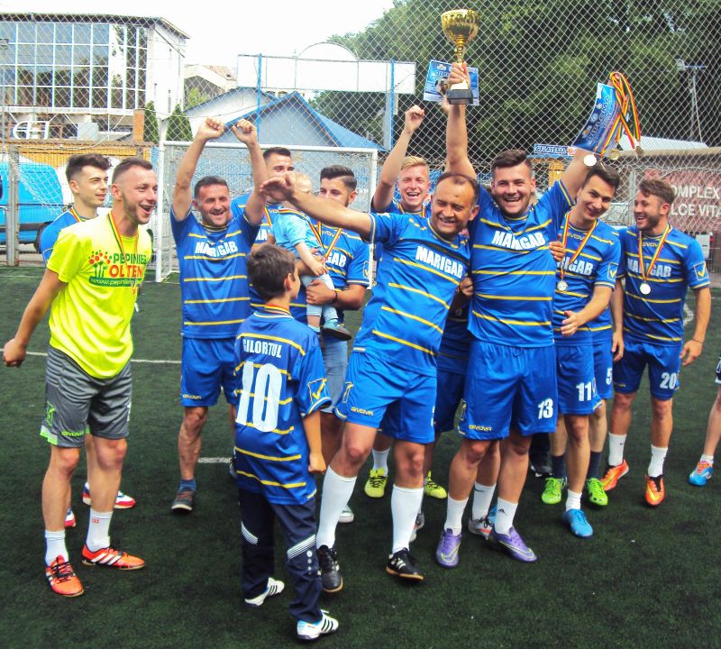 Primăria Târgu Cărbunești a primit trofeul de campioană