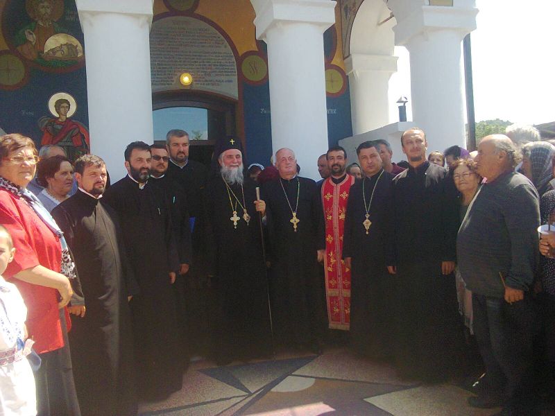 Sfântă Liturghie Arhierească la resfinţirea Bisericii din Parohia Colţeşti, Protopopiatul Târgu-Cărbuneşti, Gorj