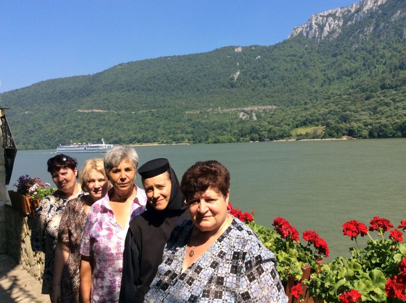 Lung e drumul Gorjului