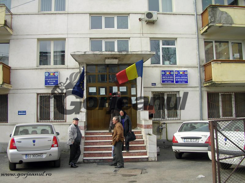 319 gorjeni şi-au cumpărat vechime în muncă retroactiv pe Legea 238/2017