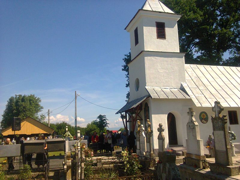 Sfinte Liturghii Arhiereşti în Parohia Romaneşti, filia Botorogi şi la Biserica «Sfinţii Împăraţi Constantin şi Elena» din Municipiul Târgu-Jiu, Gorj