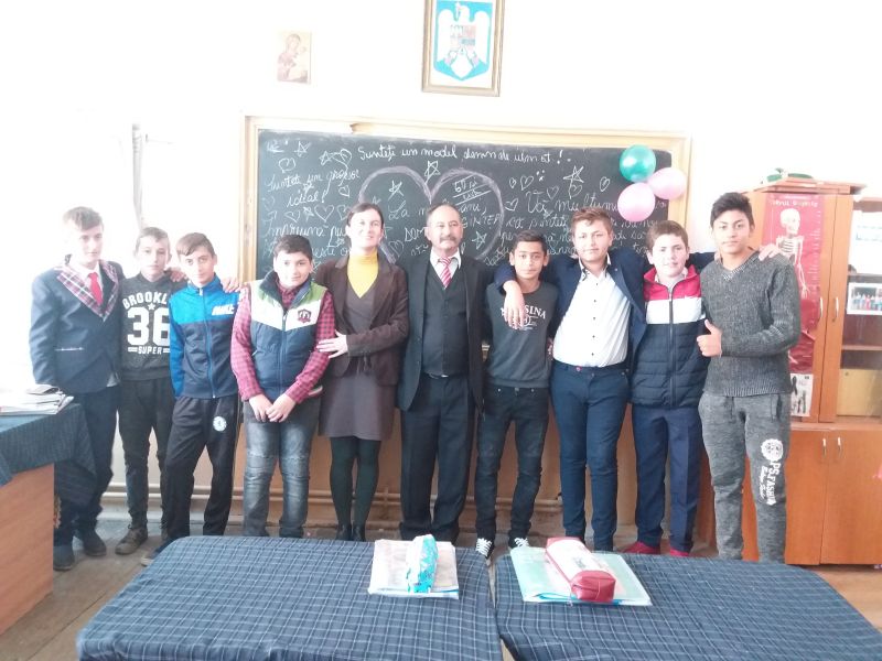 Foaie de suflet-pentru domnul profesor Voicu Teodor – 42 de ani de activitate – Carpe diem!