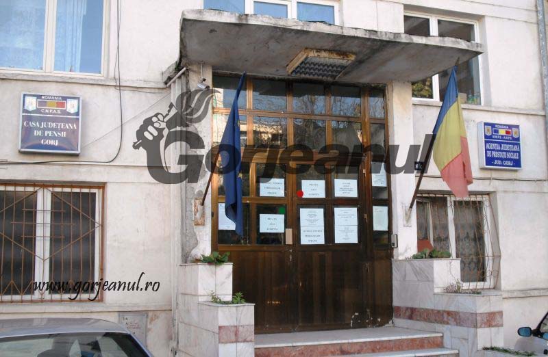 340 de gorjeni şi-au cumpărat vechime în muncă retroactiv pe Legea 238/2017