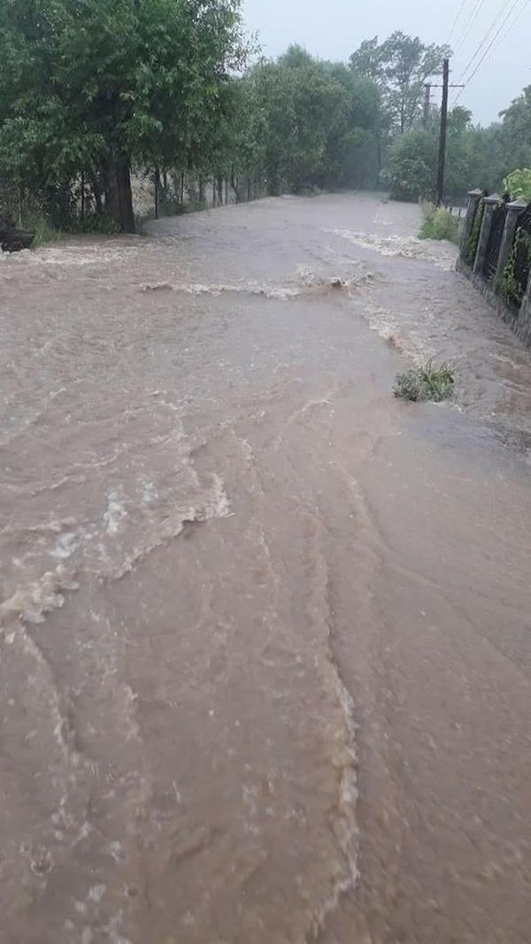 Alerte de inundații