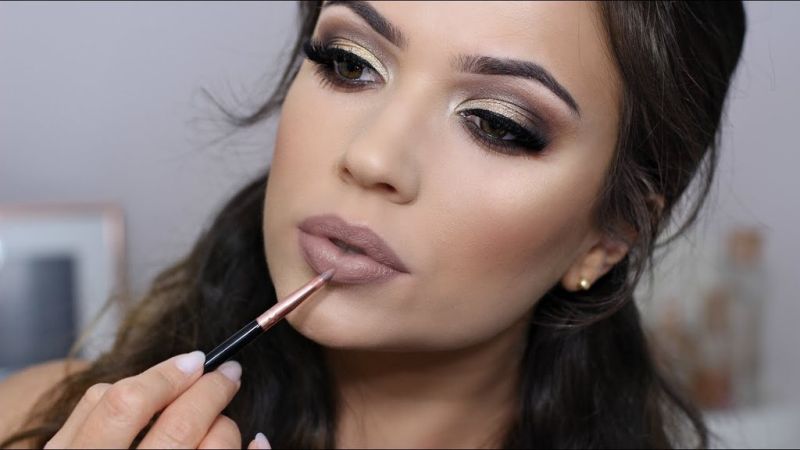 Trucuri pentru un make-up perfect pe timp de caniculă
