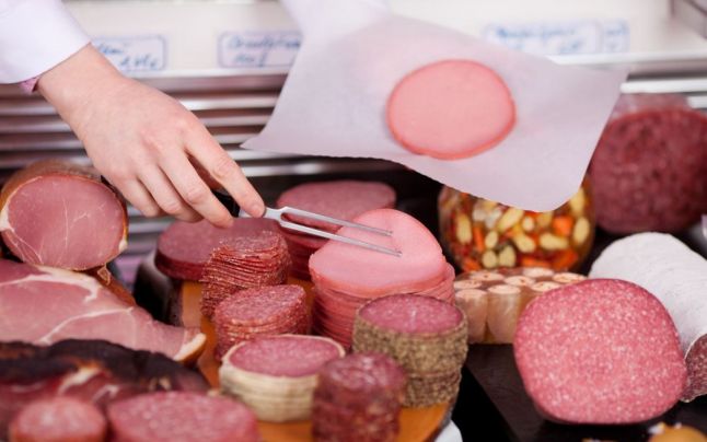 Olanda recrutează 150 de muncitori în industria alimentară