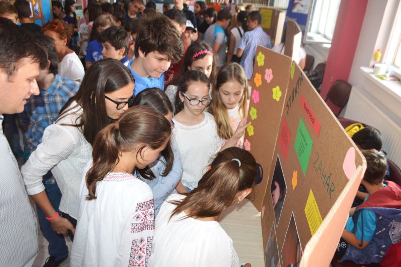 Târg de Știință CODE Kids la Biblioteca Județeană Gorj