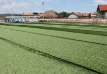 Terenul sintetic se apropie de finalizare