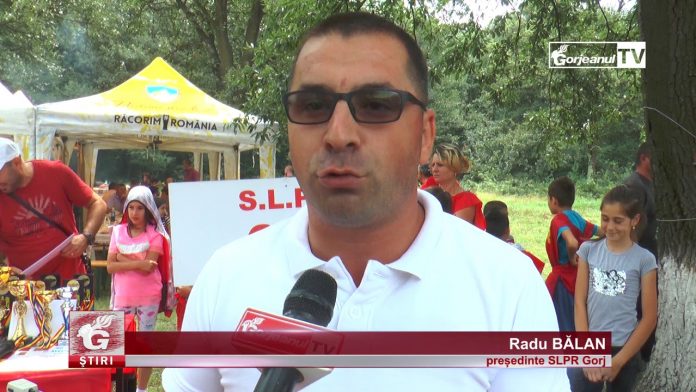 GORJEANUL, ALĂTURI DE POȘTAȘI