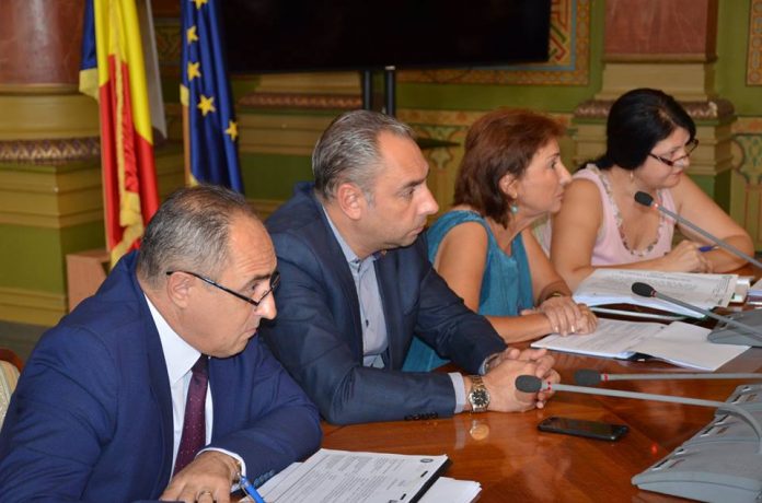 40247049_1202153219934111_2378380840724856832_n