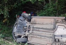 FOTO: Trei persoane, între care un copil, rănite în accident la Copăcioasa