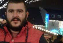 Tânărul care și-a înjunghiat prietenul și l-a filmat rămâne în arest în timpul procesului