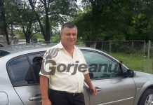 Vicele “Trăsnaie” pune becurile pe ulițele din Ciuperceni numai pentru neamuri, prieteni și apropiați
