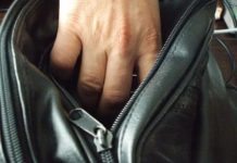 Bani furați de musafir