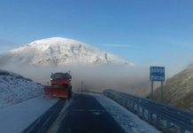 Iarnă la munte! Drumarii gorjeni acționează pe Transalpina