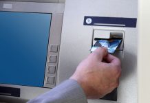 Pensionarii vor primi banii pe card, de anul viitor