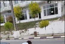 FOTO: Femeie din Târgu-Cărbunești, amendată după ce a aruncat cioburi de sticlă pe stradă