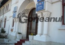 Situație neobișnuită la Primăria Târgu-Jiu: juristul a plătit taxă de timbru din propriul buzunar, în procesul municipalității cu administratorul special al Pandurii. Consiliul local decide dacă-i returnează banii