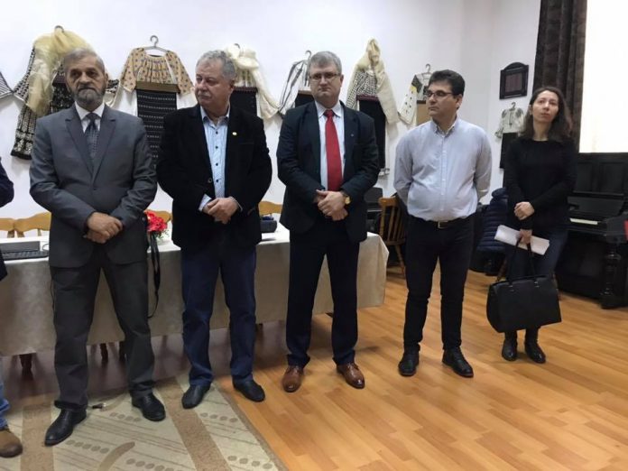 vernisaj scaunasu (1)