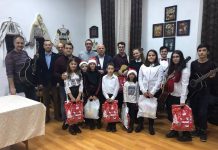 FOTO: Cadouri pentru 100 de copii, din partea PSD Târgu Jiu