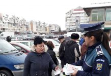 Poliția, în Piața Centrală