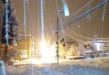 Defileul Jiului, închis de teama avalanșelor! În Autogra Târgu-Jiu, călătorii așteaptă de câteva ore cursele de la Cluj și de la Timișoara