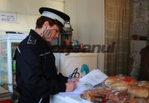 Agenții economici târgujieni, verificați de polițiștii locali