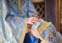 Cu finii la spovedit