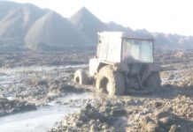 Comisia pentru condițiile de iarnă din unitățile miniere se întrunește la vară! Utilaje împotmolite în noroi, la toate carierele CEO