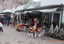 21 de comercianți de aranjamente funerare, verificați de agenții de la Locală