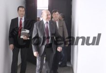 Traian Băsescu, în fața studenților de la Universitatea ,,Constantin Brâncuși” din Târgu-Jiu: ”Nu vă apucați de politică, până când nu veți avea o meserie, o certitudine!”