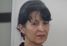 Două șefe din Primăria Târgu Jiu, pe făraș