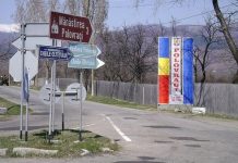 Spectacol de colinde, la Polovragi, în prima zi de Crăciun